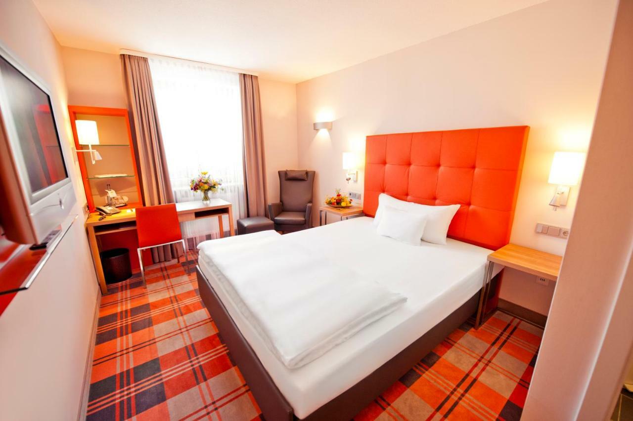 Hotel Gasthof Raab 슈바바하 외부 사진